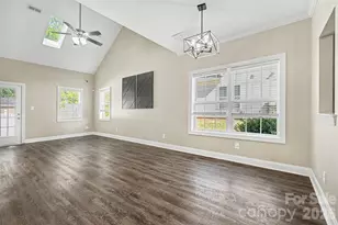 1079 Laurel Ln, Gastonia, NC 28054 - Photo 9