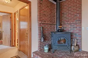 415 Treetop Ln, Waynesville, NC 28785 - Photo 15