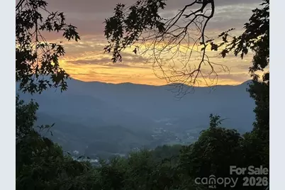 415 Treetop Lane, Waynesville, NC 28785 - Photo 9