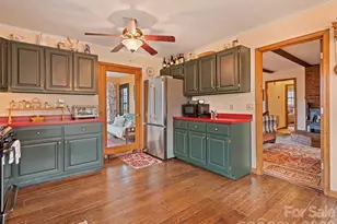 415 Treetop Ln, Waynesville, NC 28785 - Photo 19