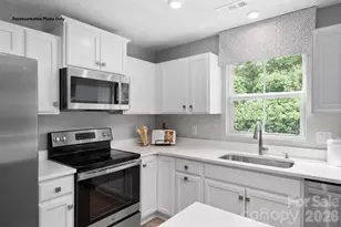 993 Pemberley St, Lancaster, SC 29720 - Photo 3