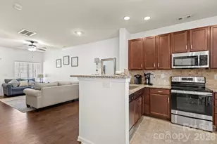 12221 Whiteside Dr, Charlotte, NC 28278 - Photo 11