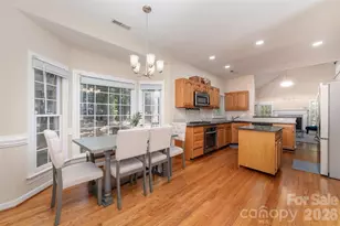 6401 Morningsong Ln, Charlotte, NC 28269 - Photo 15