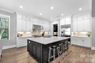 8721 Armstrong Park Dr, Charlotte, NC 28277 - Photo 15