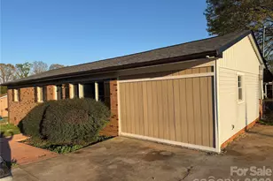 2205 Brookneal Dr, Gastonia, NC 28054 - Photo 1