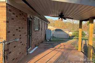 2205 Brookneal Dr, Gastonia, NC 28054 - Photo 11