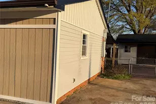 2205 Brookneal Dr, Gastonia, NC 28054 - Photo 7