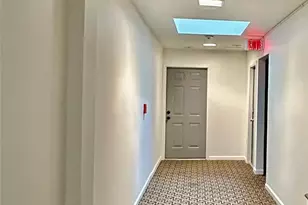 229 N Poplar St, Charlotte, NC 28202 - Photo 5