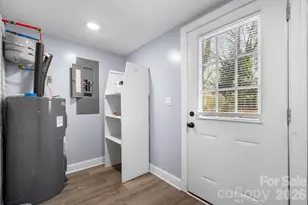 225 Brevard St, Statesville, NC 28677 - Photo 17