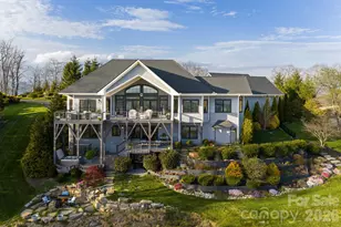 89 N Snow Ridge Dr, Hendersonville, NC 28792 - Photo 5