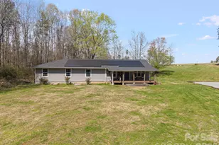 527 Floyd Blackwell Rd, Tryon, NC 28782 - Photo 37