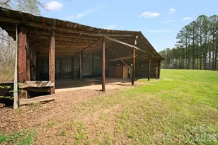 527 Floyd Blackwell Rd, Tryon, NC 28782 - Photo 33
