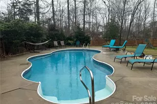 9 Canterbrooke Ct, Fountain, SC 29644 - Photo 3