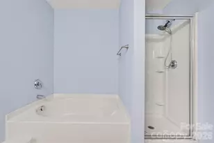 14212 Waterlyn Dr, Charlotte, NC 28278 - Photo 33