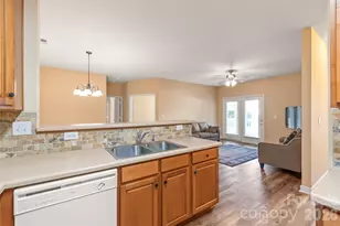 16439 Golden River Ln, Charlotte, NC 28277 - Photo 15