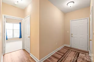 16439 Golden River Ln, Charlotte, NC 28277 - Photo 5