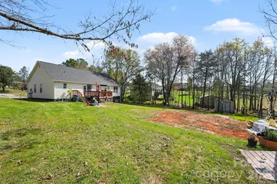 129 Falling Leaf Lane, Statesville, NC 28677 - Photo 23