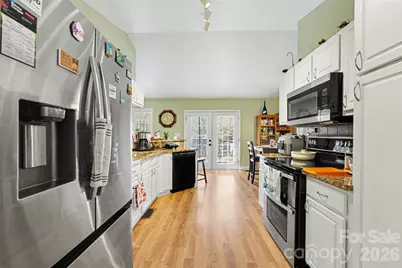 129 Falling Leaf Lane, Statesville, NC 28677 - Photo 7