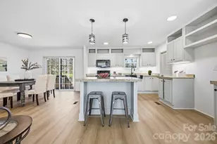 17 Windy Acres Dr, Hendersonville, NC 28792 - Photo 11