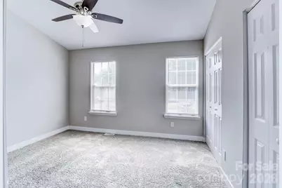 6129 Windsor Gate Lane, Charlotte, NC 28215 - Photo 11