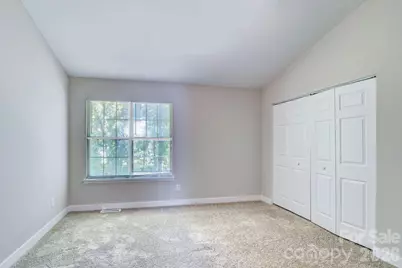 6129 Windsor Gate Lane, Charlotte, NC 28215 - Photo 9