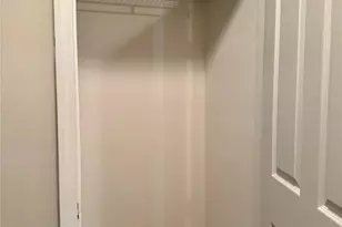 9823 Hyde Glen Ct, Charlotte, NC 28262 - Photo 19