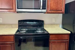 9823 Hyde Glen Ct, Charlotte, NC 28262 - Photo 7