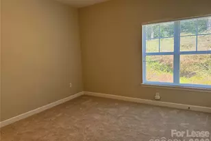 9823 Hyde Glen Ct, Charlotte, NC 28262 - Photo 15