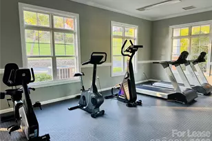 9823 Hyde Glen Ct, Charlotte, NC 28262 - Photo 25