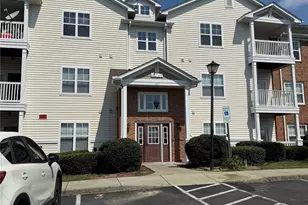 9823 Hyde Glen Ct, Charlotte, NC 28262 - Photo 1