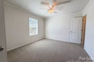 2409 Grinstead Ct, Clover, SC 29710 - Photo 9