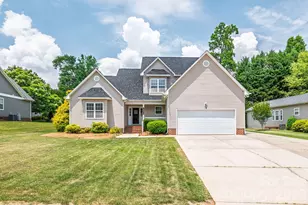 208 Deerfield Dr, Mount Holly, NC 28120 - Photo 1