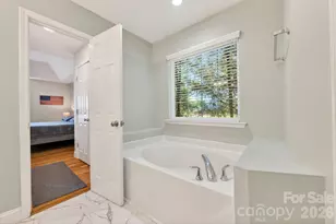 208 Deerfield Dr, Mount Holly, NC 28120 - Photo 13
