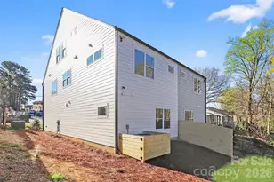 2714 Baltimore Ave, Charlotte, NC 28203 - Photo 9