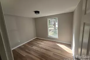 6608 Wagon Oak Rd, Charlotte, NC 28212 - Photo 7