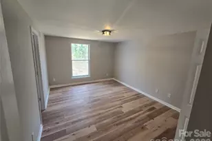 6608 Wagon Oak Rd, Charlotte, NC 28212 - Photo 9