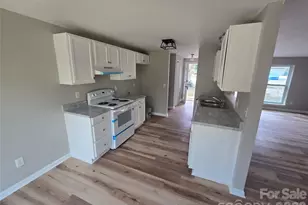 6608 Wagon Oak Rd, Charlotte, NC 28212 - Photo 5