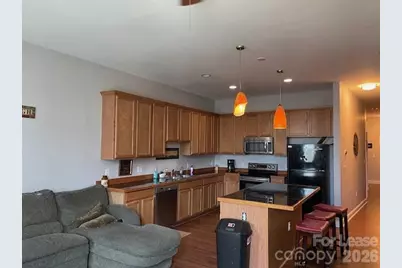 141 W Main Avenue, Gastonia, NC 28052 - Photo 5