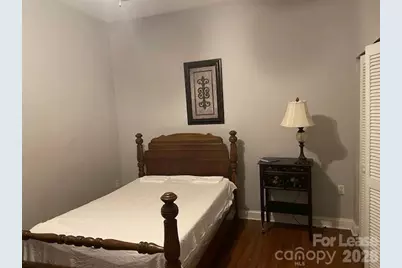 141 W Main Avenue, Gastonia, NC 28052 - Photo 9