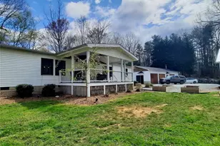 119 Grant Ln, Saluda, NC 28773 - Photo 33