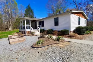 119 Grant Ln, Saluda, NC 28773 - Photo 3
