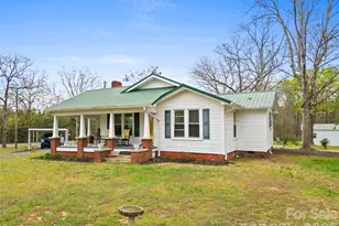 1821 Martin Rd, Wadesboro, NC 28170 - Photo 1