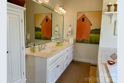 4945 Brookridge Drive NE, Hickory, NC 28601 - Photo 31