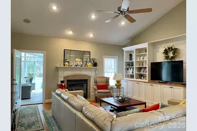 4945 Brookridge Drive NE, Hickory, NC 28601 - Photo 9