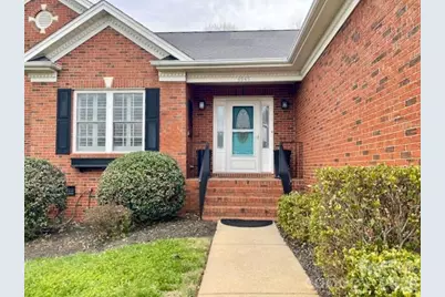 4945 Brookridge Drive NE, Hickory, NC 28601 - Photo 3