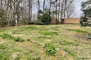 4945 Brookridge Dr NE, Hickory, NC 28601 - Photo 47