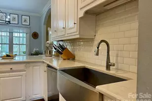 4945 Brookridge Dr NE, Hickory, NC 28601 - Photo 17