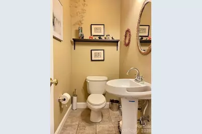 4945 Brookridge Drive NE, Hickory, NC 28601 - Photo 23