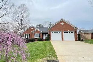 4945 Brookridge Dr NE, Hickory, NC 28601 - Photo 1
