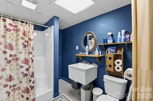 708 Wilmore St NE, Lenoir, NC 28645 - Photo 33